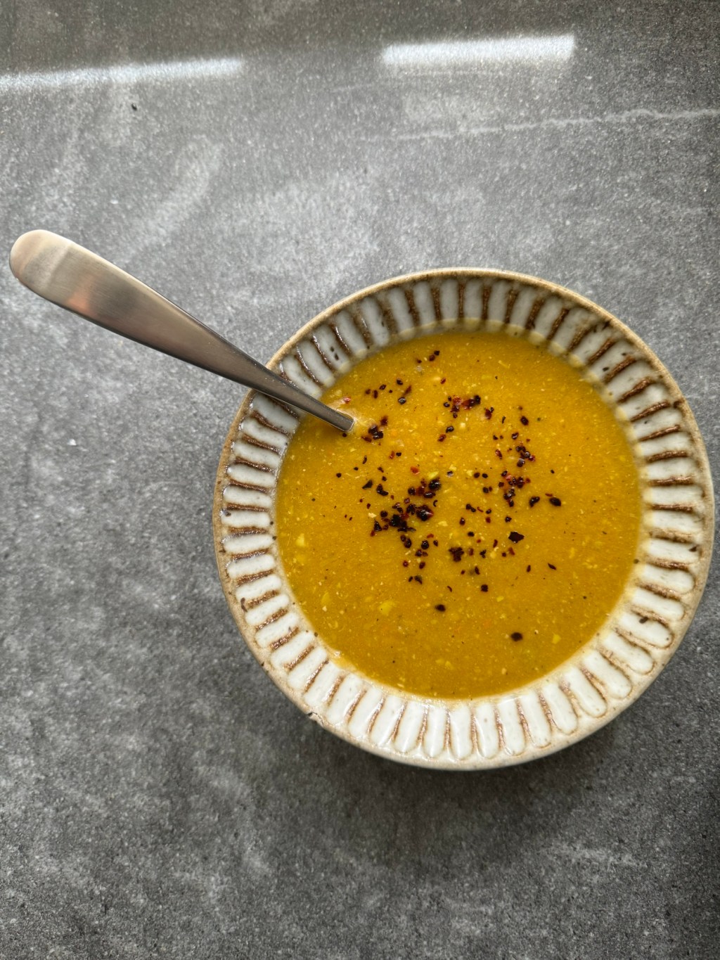 מרק אפונה פשוט