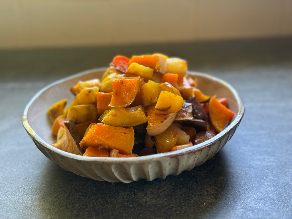 ירקות שורש צלויים בניחוח&nbsp;תפוז