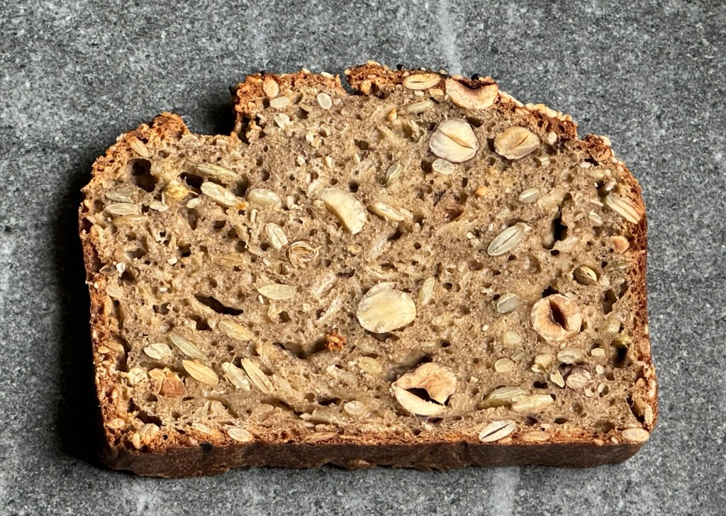 לחם כוסמת וקטניות