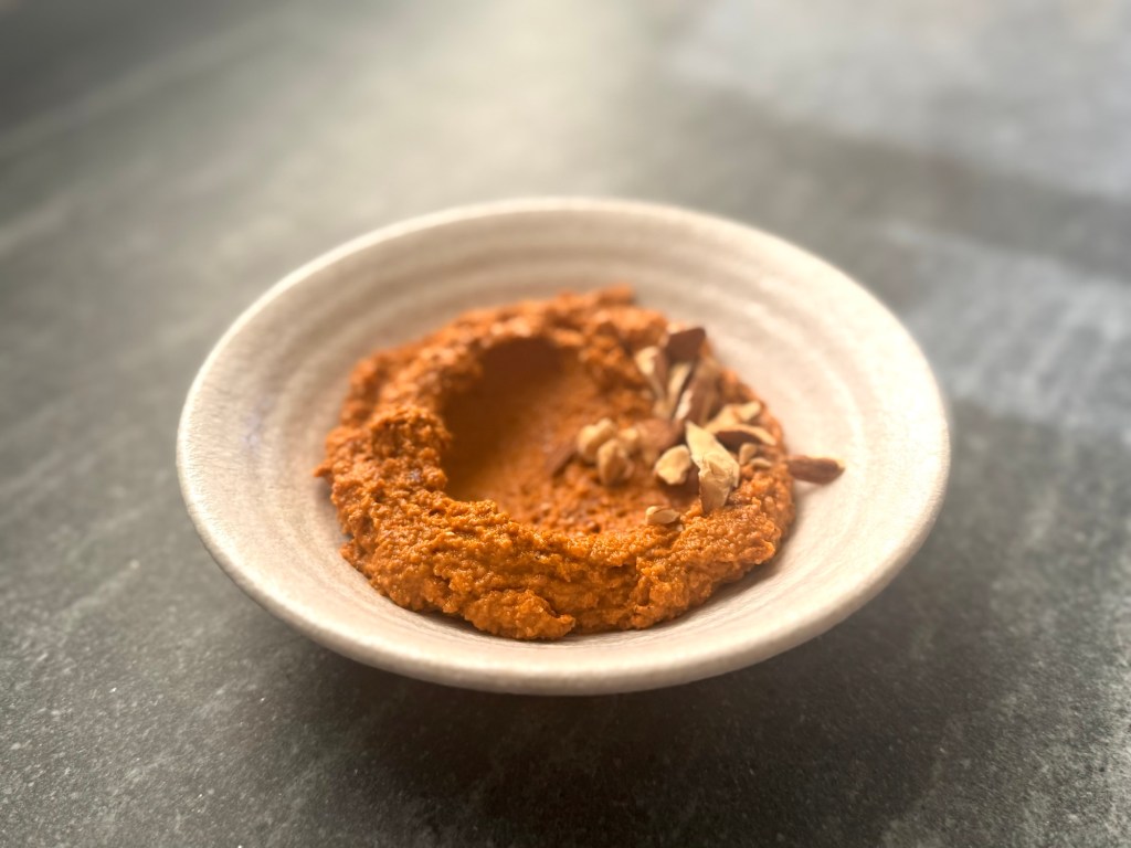 ממרח פלפלים, שום&nbsp;ושקדים